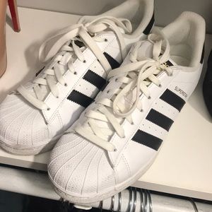 Adidas superstar